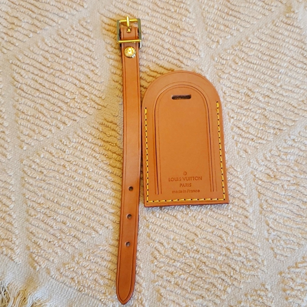 Louis  vuitton leather  luggage  tag